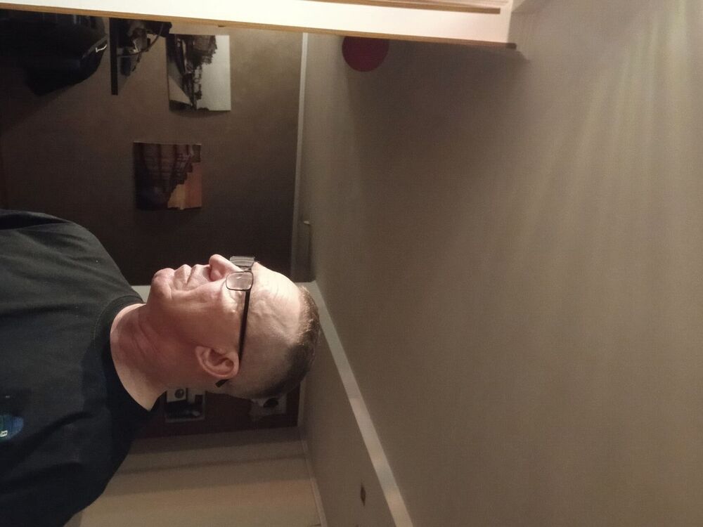  51358624  Andrei, 52 ,    