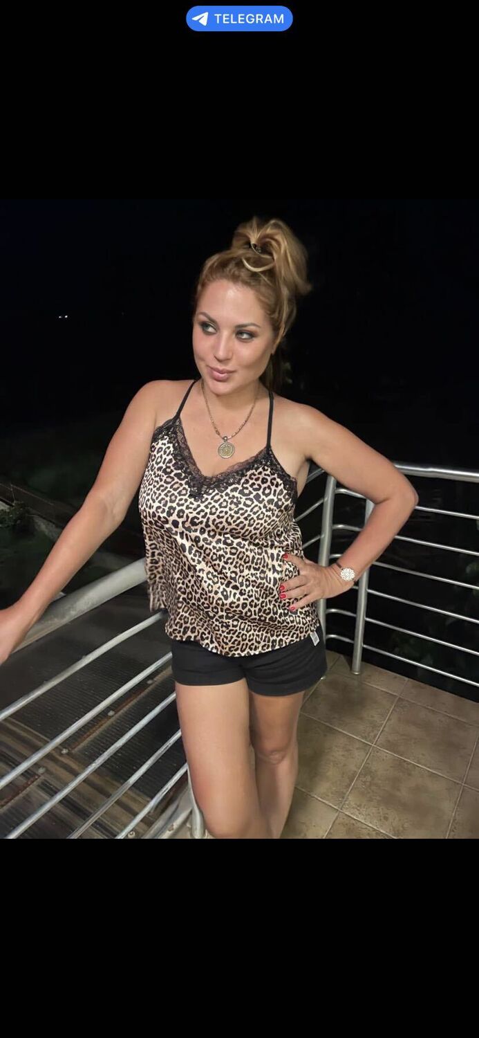  45888324  Oksana, 45 ,    Budva