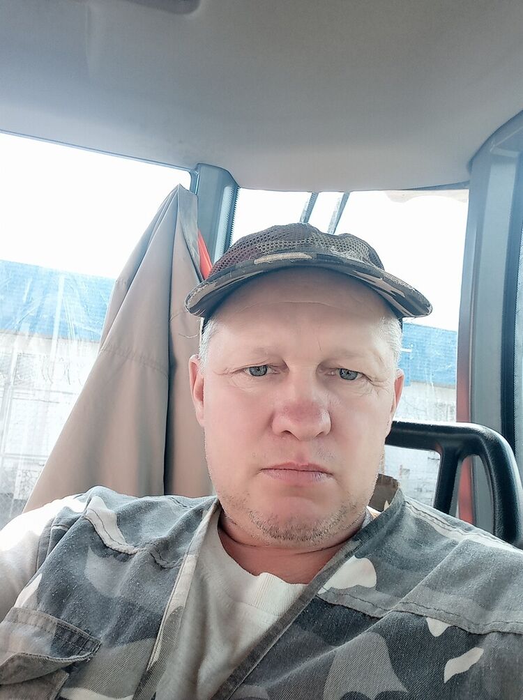  21063614  , 51 ,    