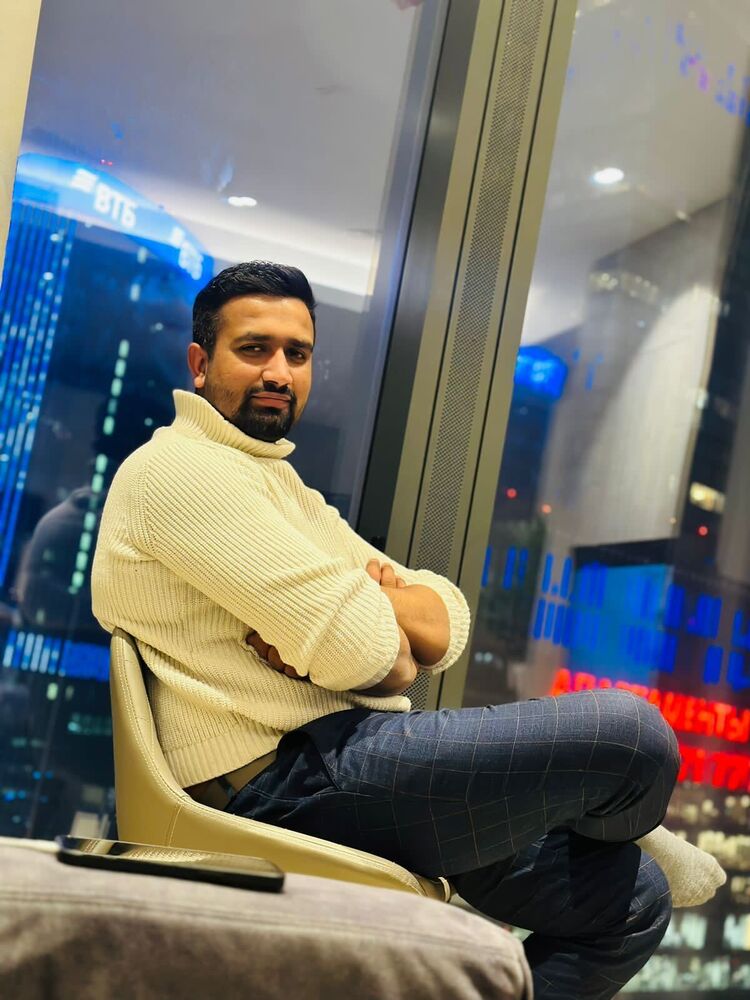  44647654  Abdullah, 27 ,    