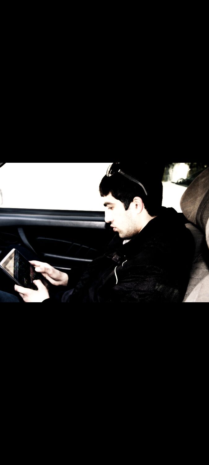  27121924  Ser Alex, 37 ,    