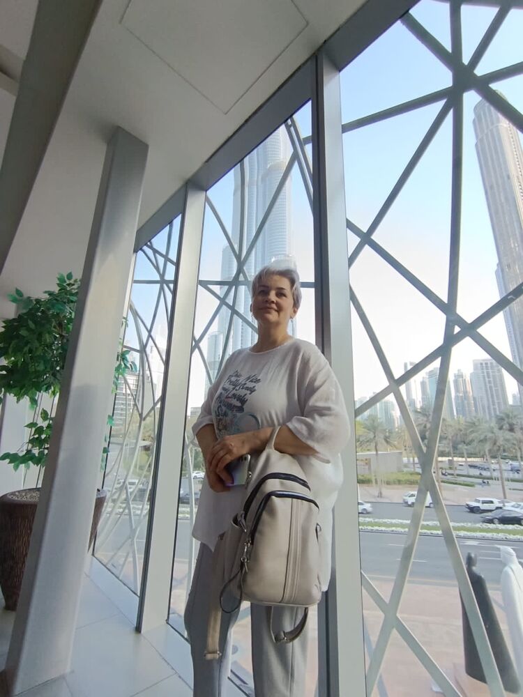 52888104  Alina, 47 ,    