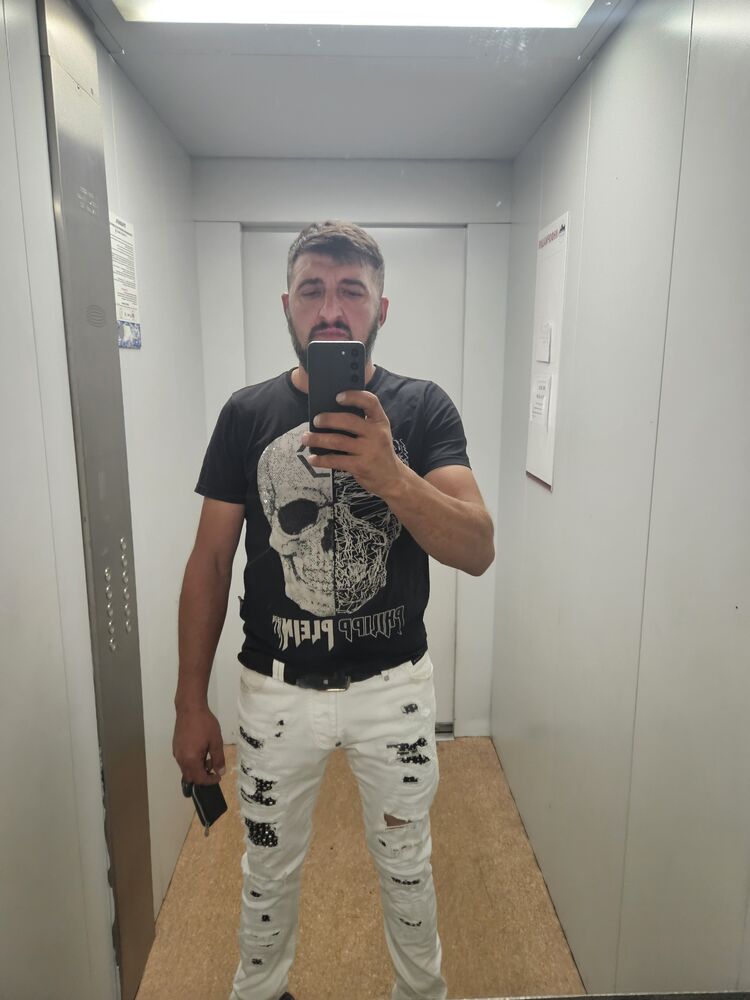  36707854  , 35 ,    