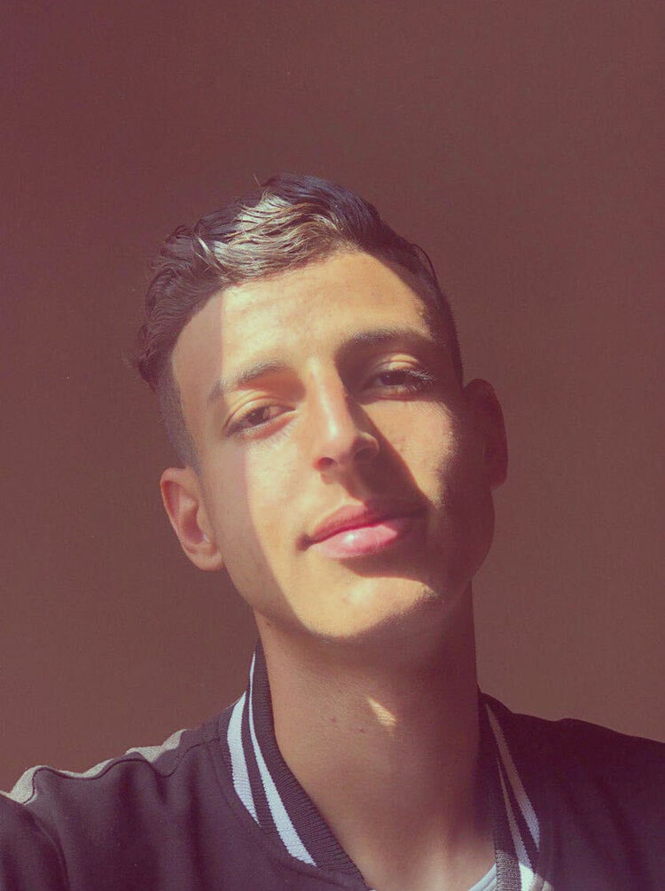  53757744  Abde, 20 ,    