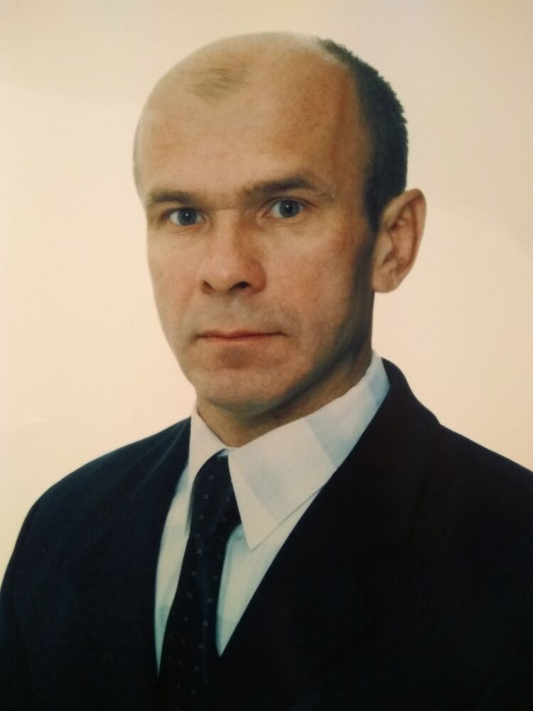  42298004  Oleg, 64 ,    