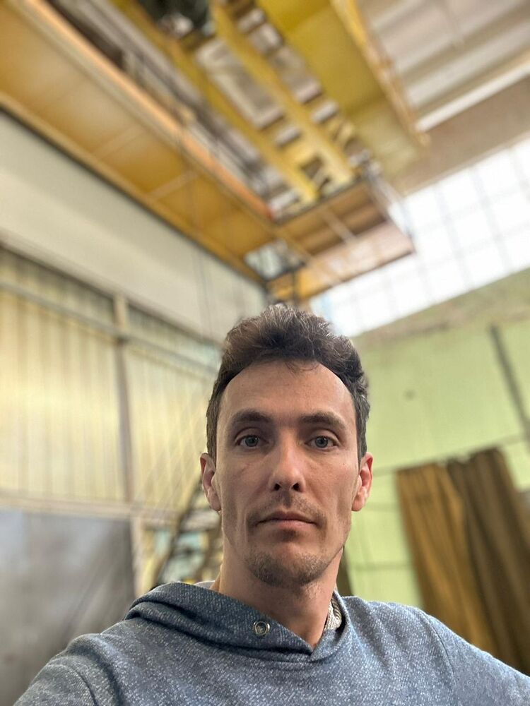  ,   Nik, 40 ,   ,   , c 