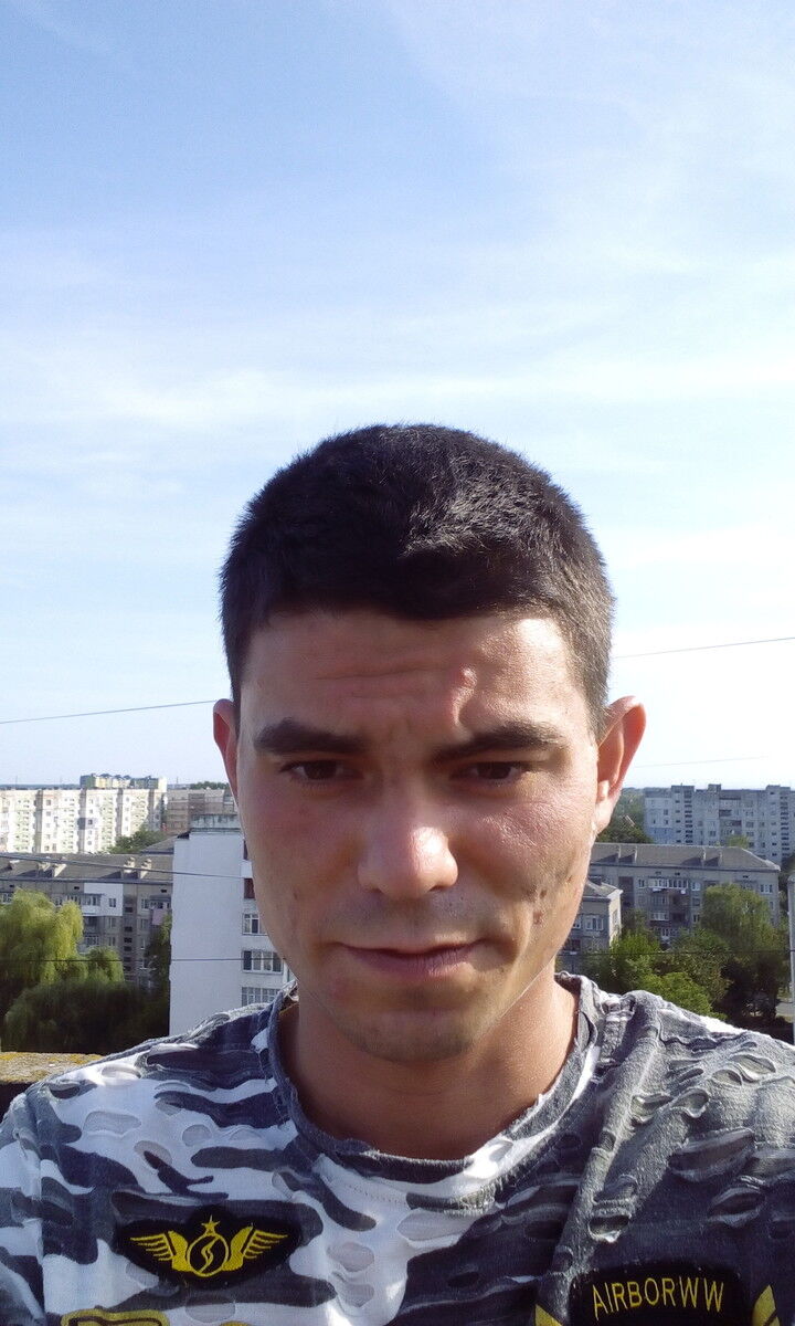  -,   Petro, 33 ,   ,   , c 