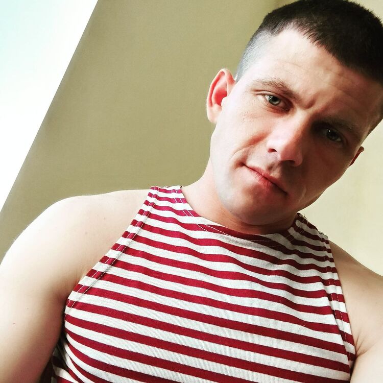  41160964  Voinktim, 28 ,    