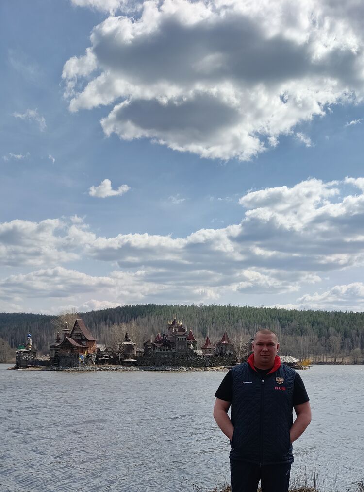  ,   Mikhail, 34 ,   ,   , c , 