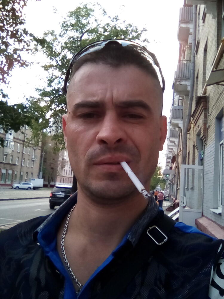  48677724  , 40 ,    