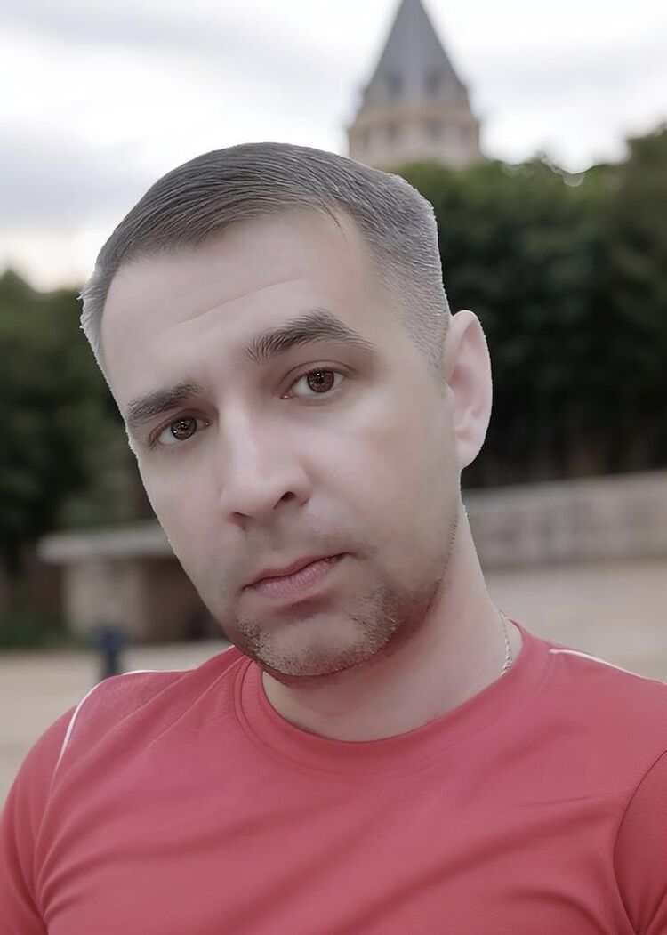  49375804  PetR, 40 ,    