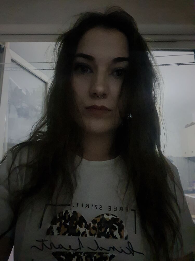  50474324  , 27 ,    