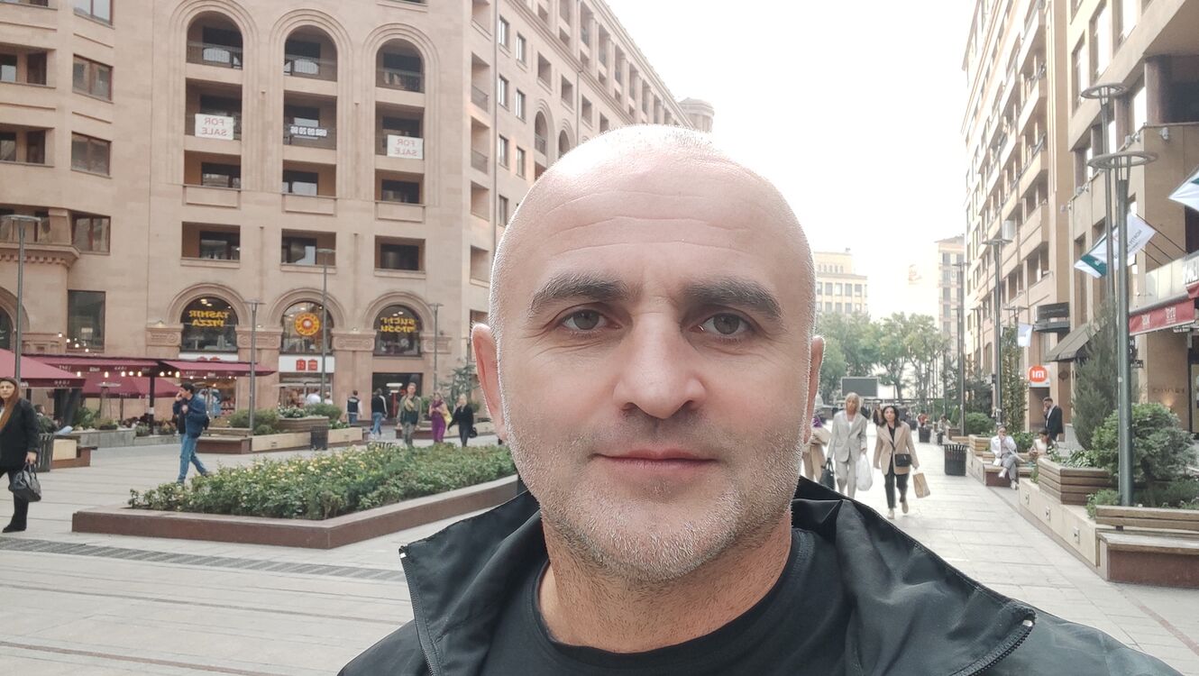  ,   Koba, 40 ,   ,   