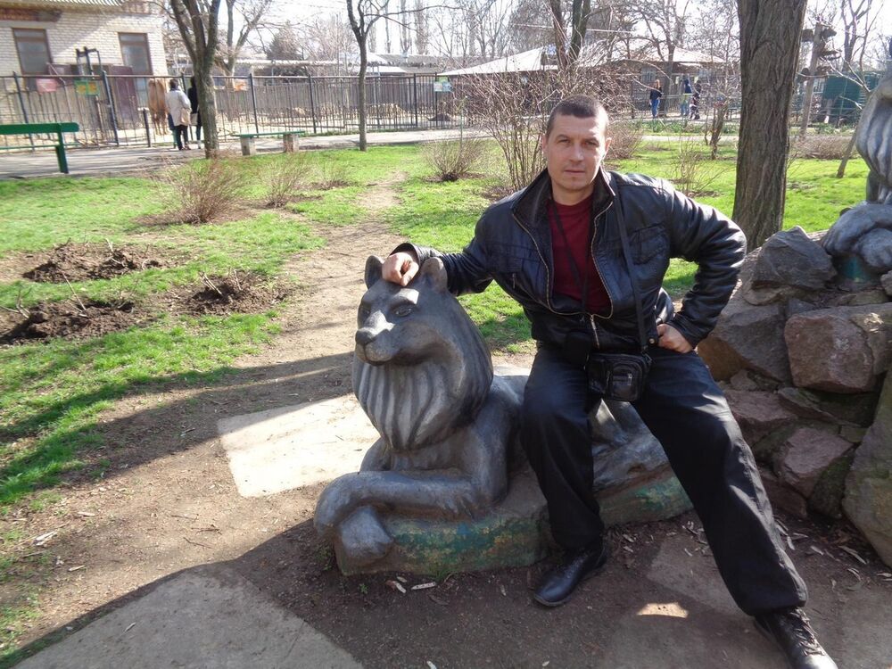  11314794  Igor, 49 ,    