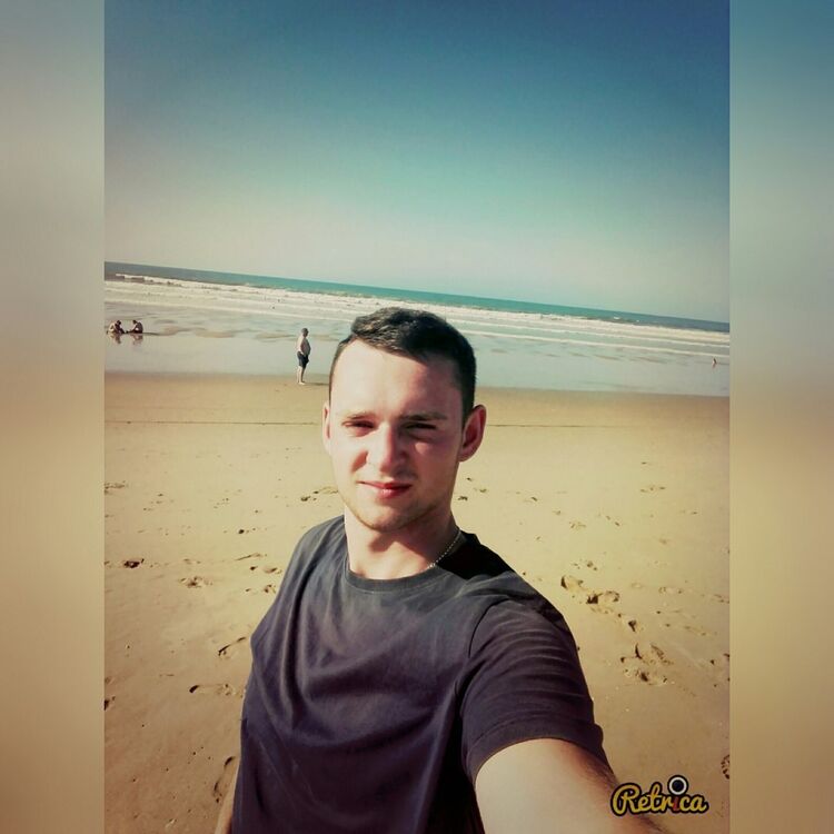  11001564  Tolik, 31 ,    