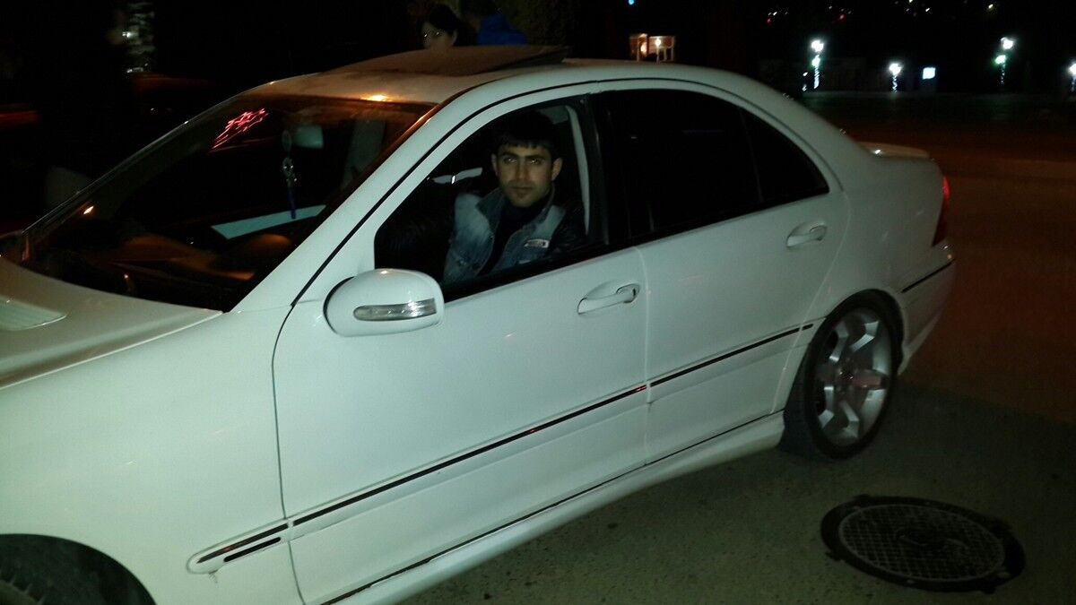 5523854  GARIK, 36 ,    