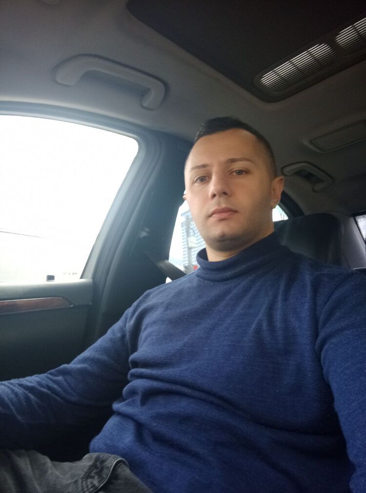  47858544  , 33 ,    