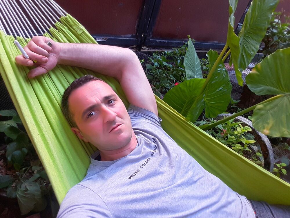  ,   Davit, 43 ,     , c 