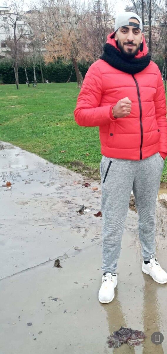  ,   Malik, 29 ,   ,   , c 