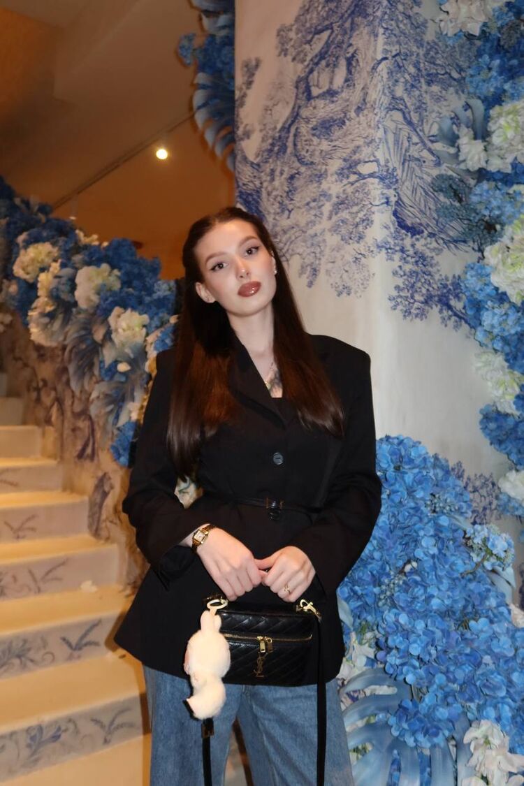 ���� 52823984 ������� �����, 28 ���, ���� ���������� � ��������