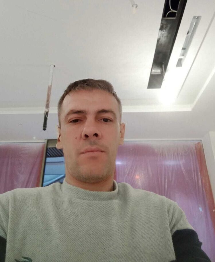  43797614  ˸, 44 ,    