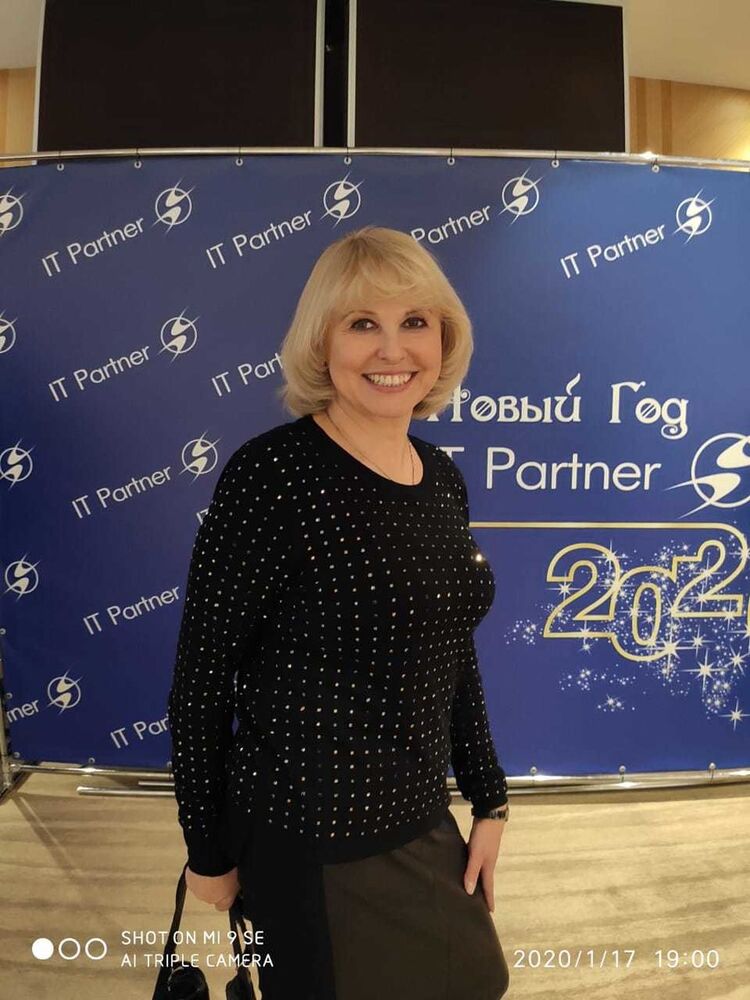  18821604  Lyudmila, 62 ,    