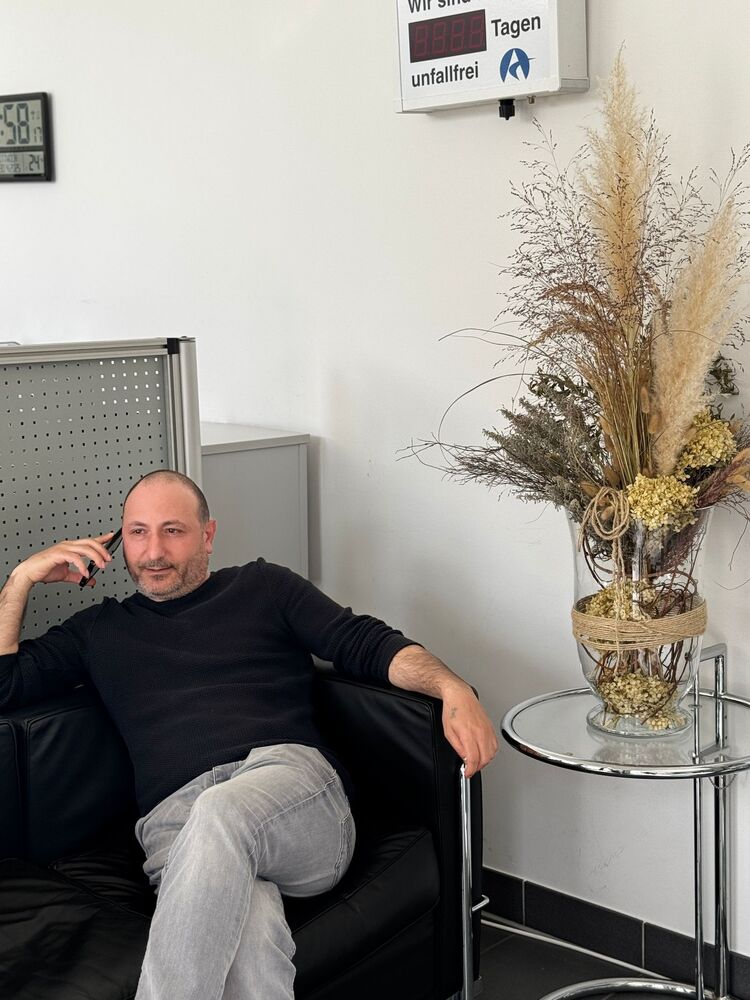  53568994  Artur, 48 ,    Nuernberg