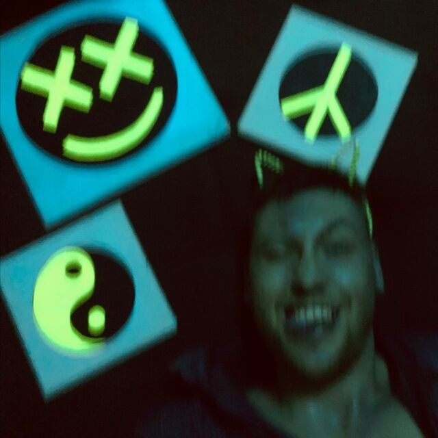  48471294  QuantaKotiK, 33 ,     