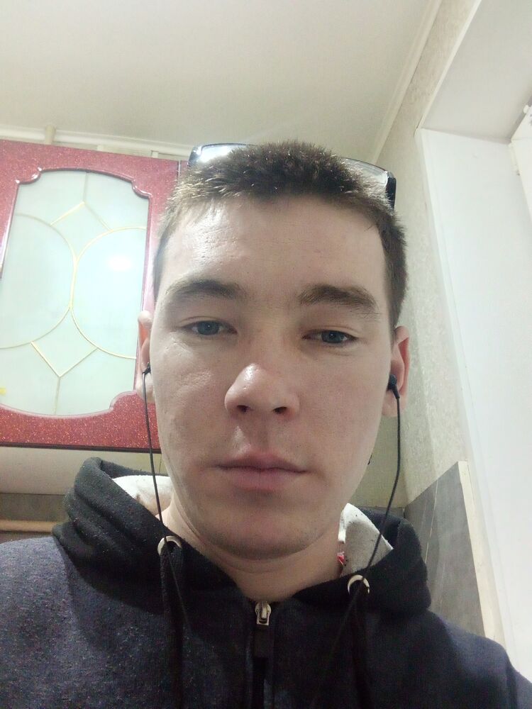  48712444  Evgeny, 28 ,     