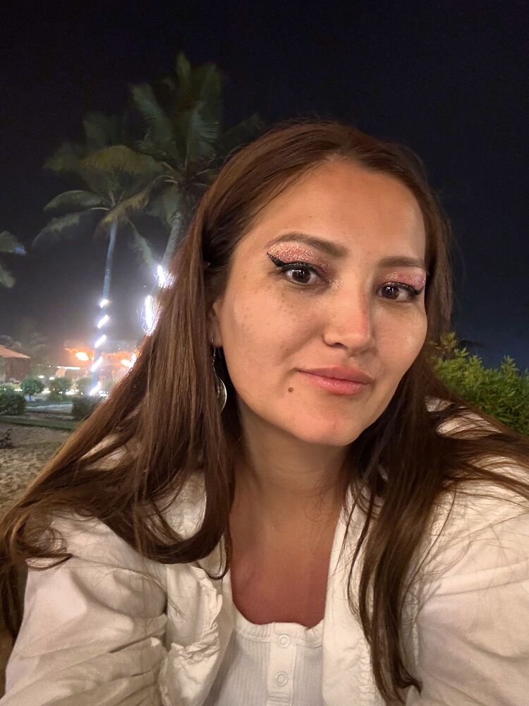  53033524  Dina, 30 ,    Muscat