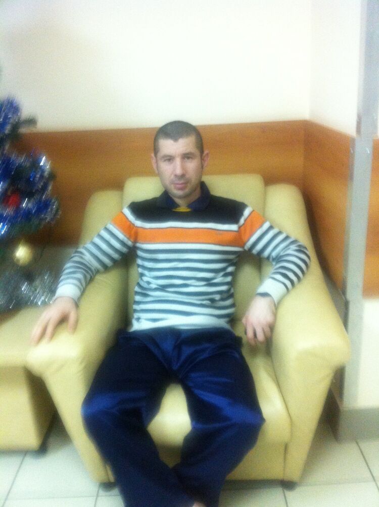  ,   Munir, 40 ,   ,   , c , 