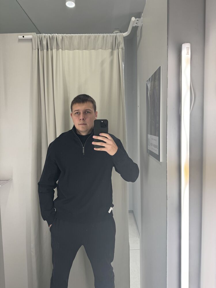  54216204  Aleks, 24 ,    