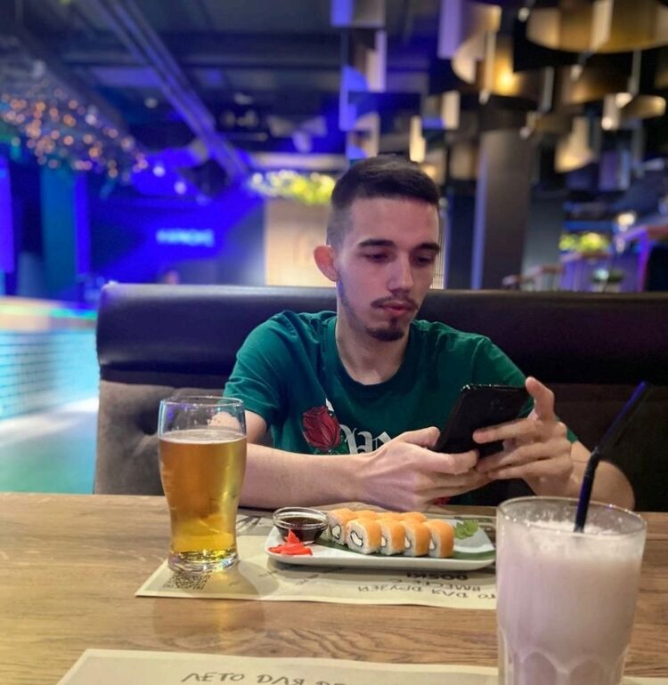  36948104  , 25 ,    