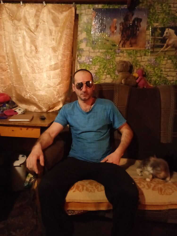  33670604  , 42 ,    