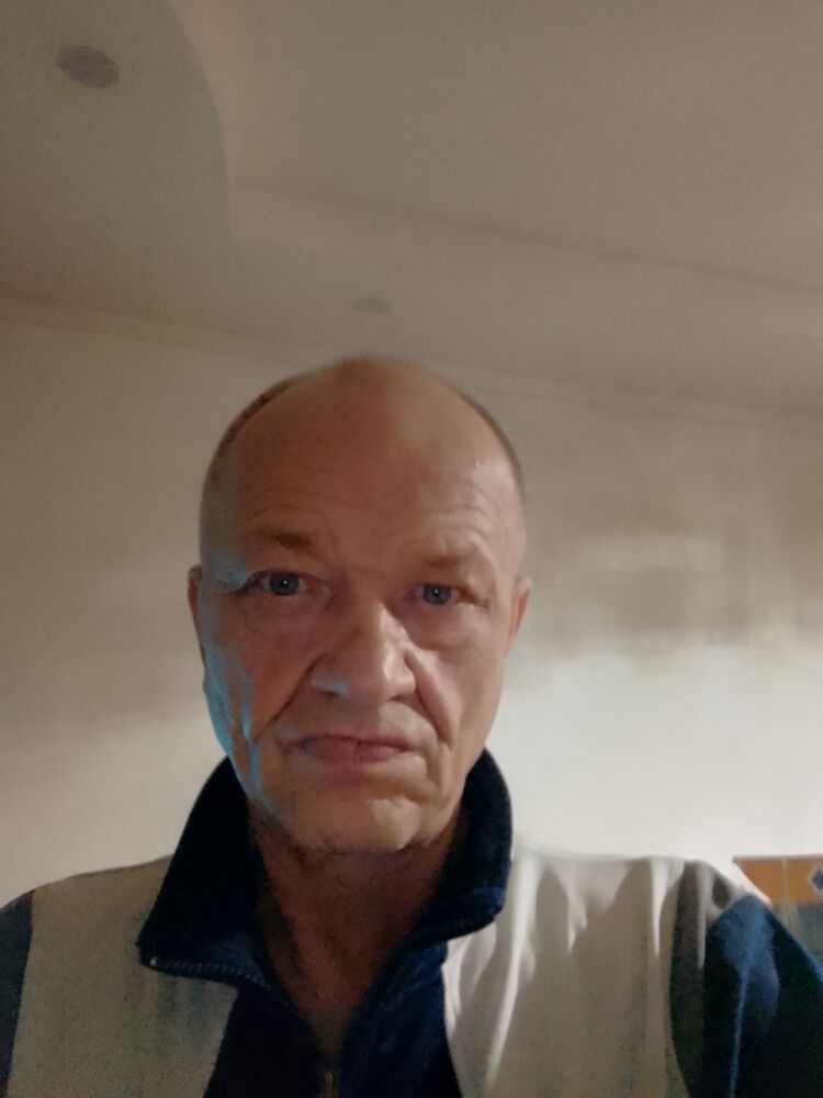  48213434  , 57 ,    