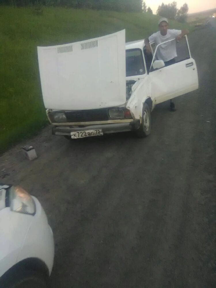  38625134  Valera, 32 ,    