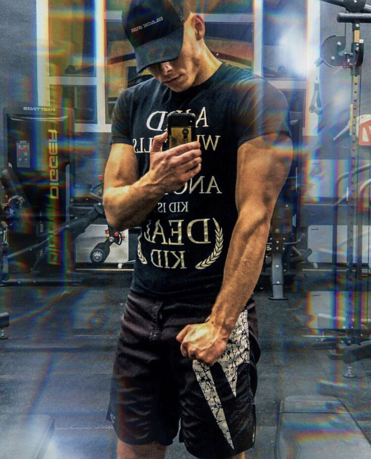  31473464  Maxim, 31 ,    