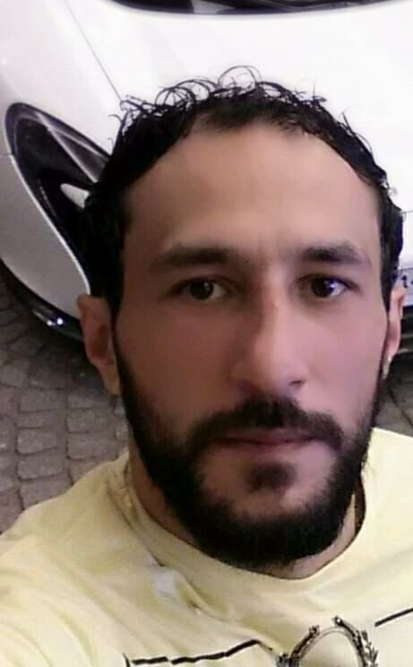  48787124  Amr, 45 ,    