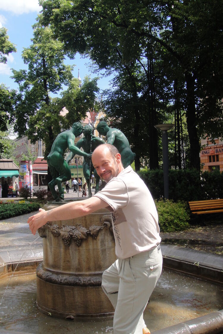  Praha,   , 64 ,  