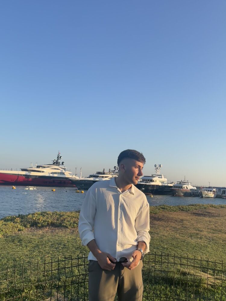  53656074  Kadir, 24 ,    Mimarsinan
