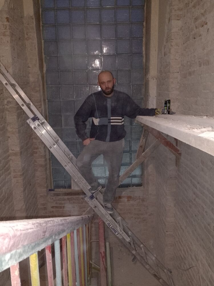  40452744  , 36 ,    
