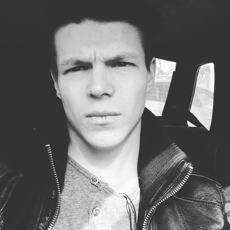  28921404  Alex, 28 ,    