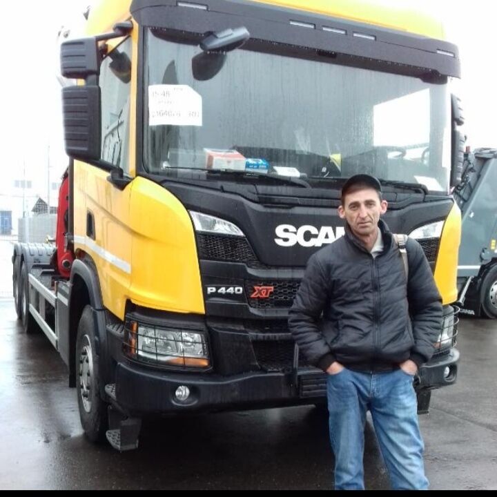  48520334  , 51 ,    