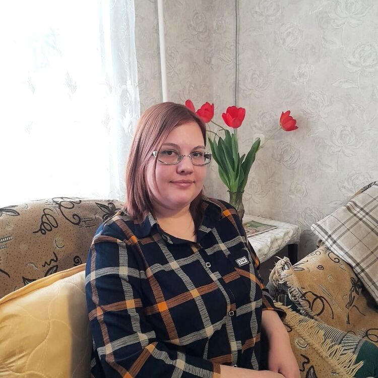  42808344  , 33 ,    