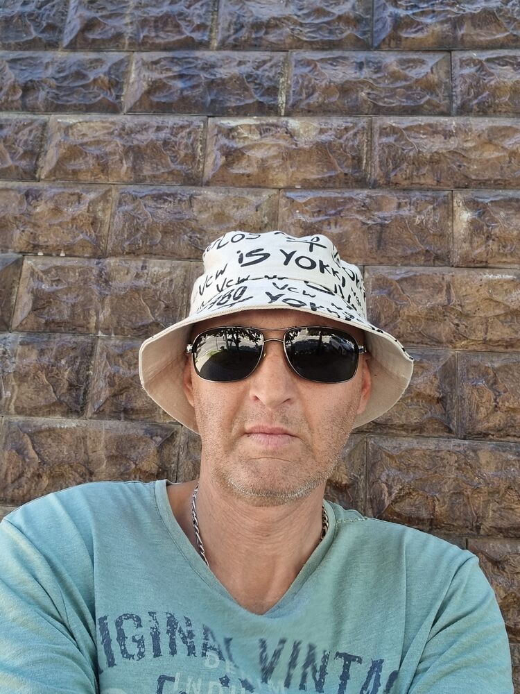  ,   Alex, 50 ,     , c 