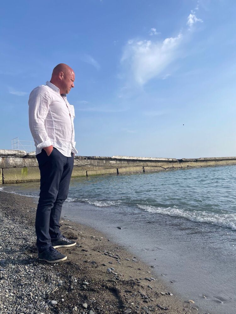  43413284  , 48 ,    -