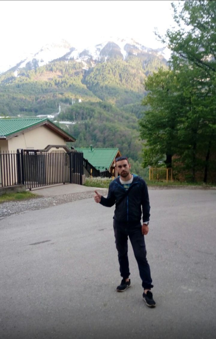  ,   Maxim, 34 ,   ,   , c , 