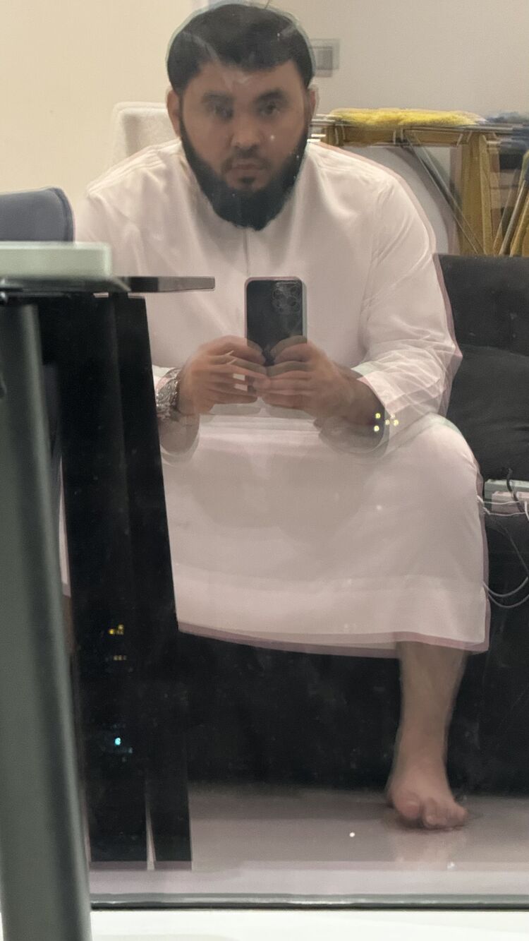  46534354  HAMZAT, 34 ,    