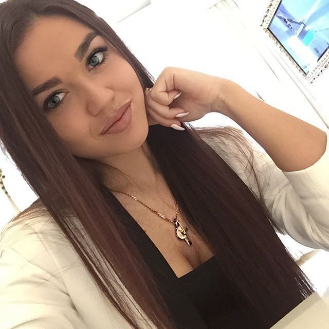  ,   Glamour, 28 ,   ,   , c 