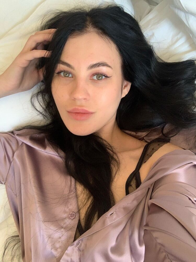 ���� 55180924 ������� Eleanor, 26 ���, ���� ���������� � Hualian